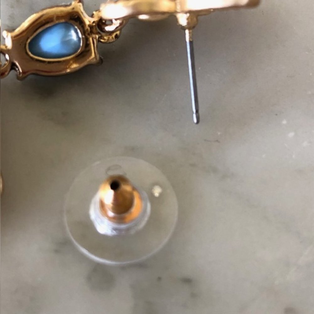 BETSEY JOHNSON Butterfly Rhinestone Gold Tone Blue Green Dangle Post Ear… - Picture 12 of 14